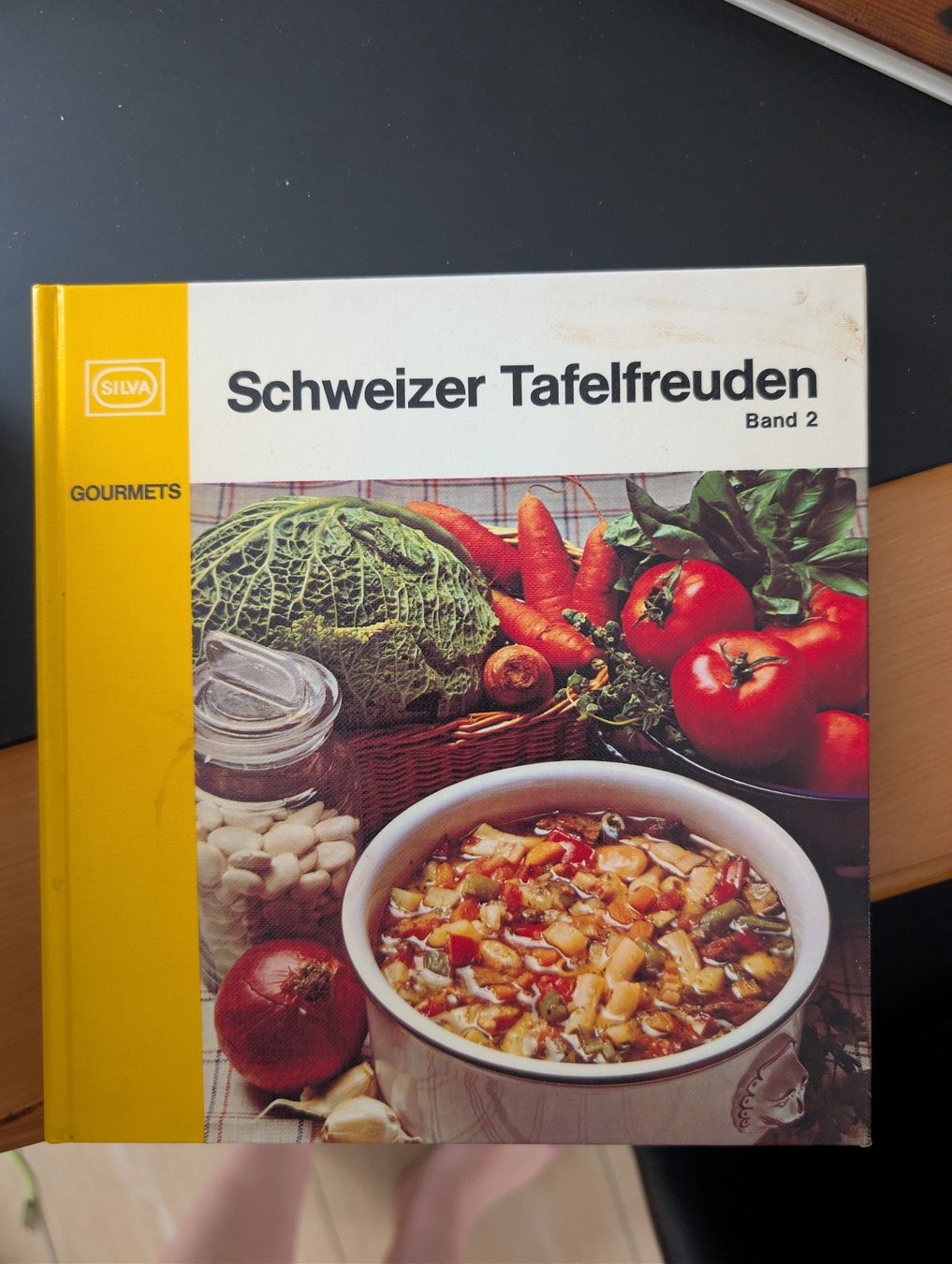 Livres: Schweizer Tafelfreuden Band 2. – D'occasion à Bern par berneroberlaenderin