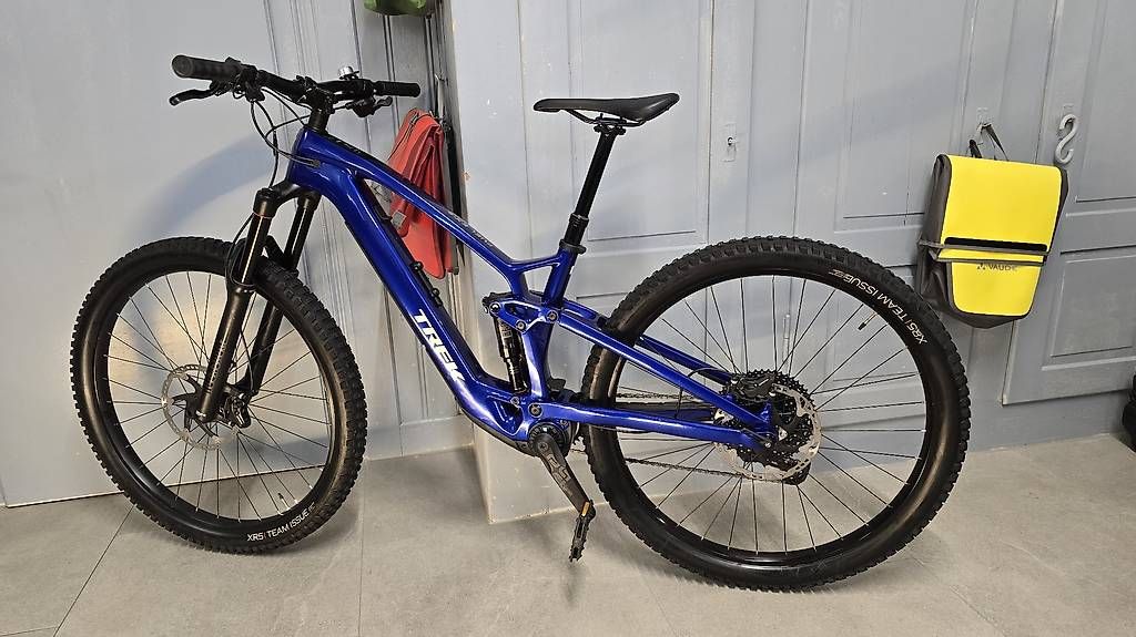 Velos: E-bike Trek Neuwertig Carbon  – Gebraucht aus Bronschhofen von Timi.g