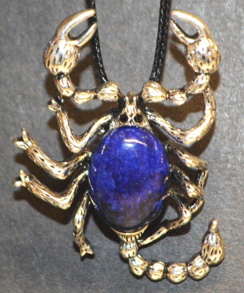 Spille & Fermagli: Brosche oder Halskette - G-755 - Skorpion – Lapislazuli – Nuovo e nell'imballaggio originale da Goldiwil (Thun) venduto da han_v5b7