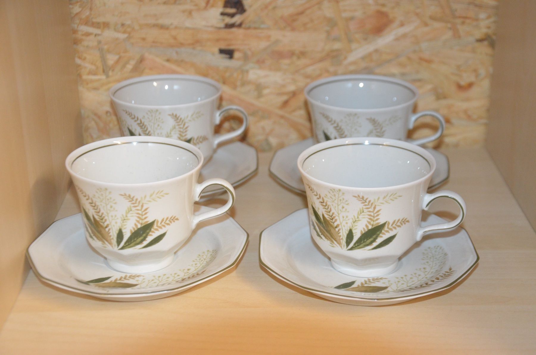 Tazze: 8 STUCK TASSE – Usato da Chiasso venduto da Dolly015 1