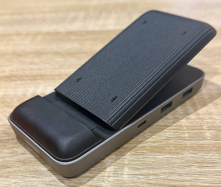 Caricabatterie: HyperDrive Wireless Charger USB-C Hub - Top Zustand – Usato da Witterswil venduto da faidel 4