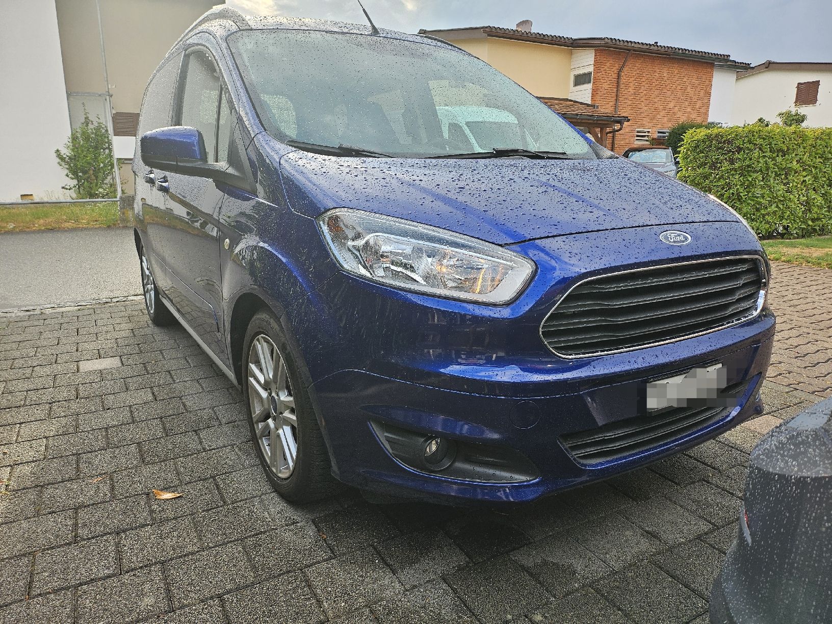Ford Automobili: Ford 1.0 courier titanium  – Usato da dulliken venduto da five66