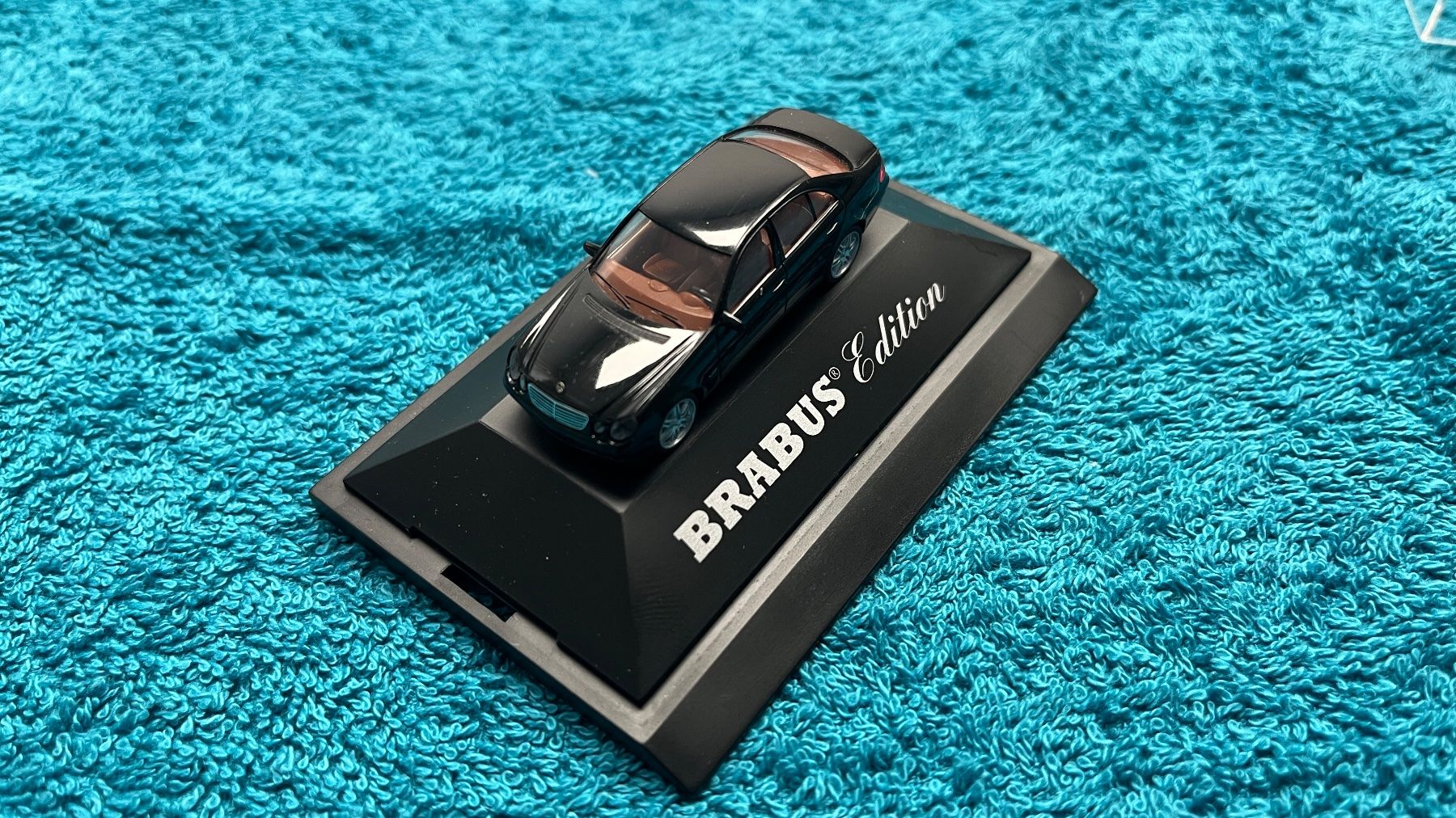 Mercedes-Benz Voitures modèles: Modellauto Mercedes E-Klasse Brabus modèle réduit classe E – D'occasion à Eggenwil par Jagidem 1