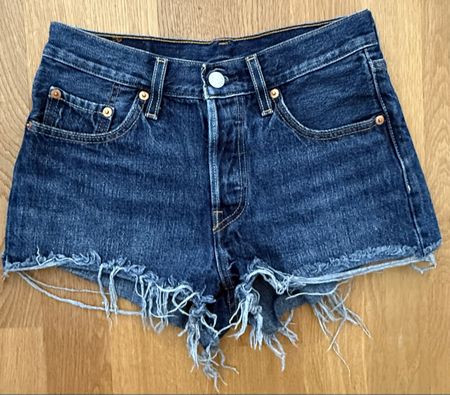 Jeans-Shorts Damen Levi's, Grösse 26, sehr guter Zustand