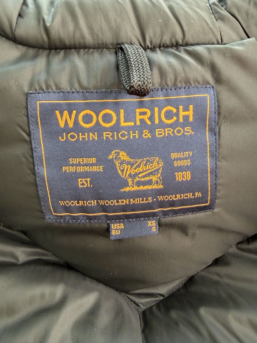 Woolrich Cappotti: WOOLRICH arctic Parka - black – Usato da Zürich venduto da Anil_sag 4