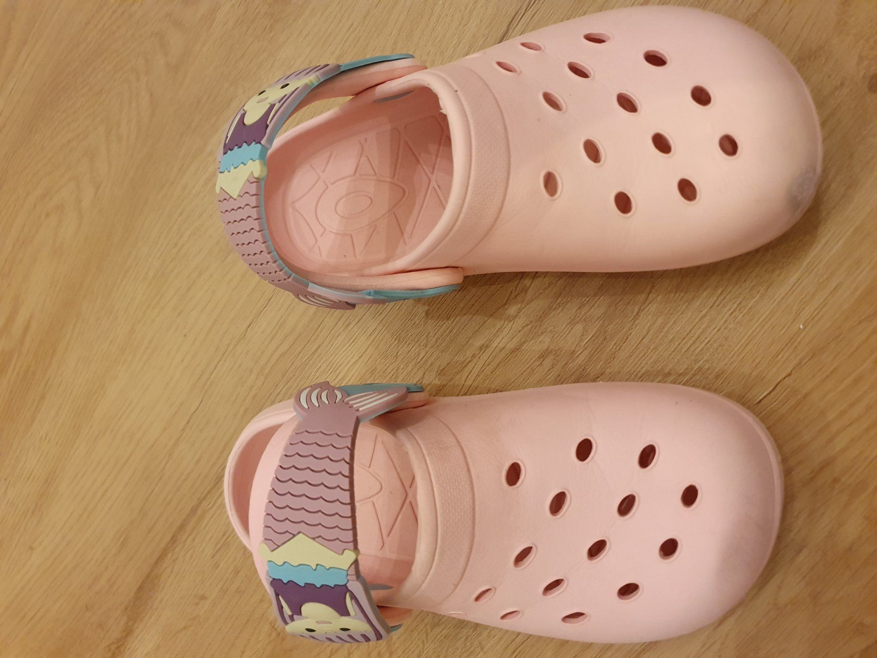 Scarpe per ragazzi: Gummi Clogs, Badeschuhe, Gr. 28, rosa – Usato da Heinrichswil venduto da frankie19860 2