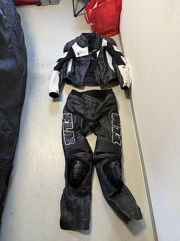 Anzüge: Motorrad Kombi Grösse 54 – Gebraucht aus Langnau b. Reiden von Franky.B