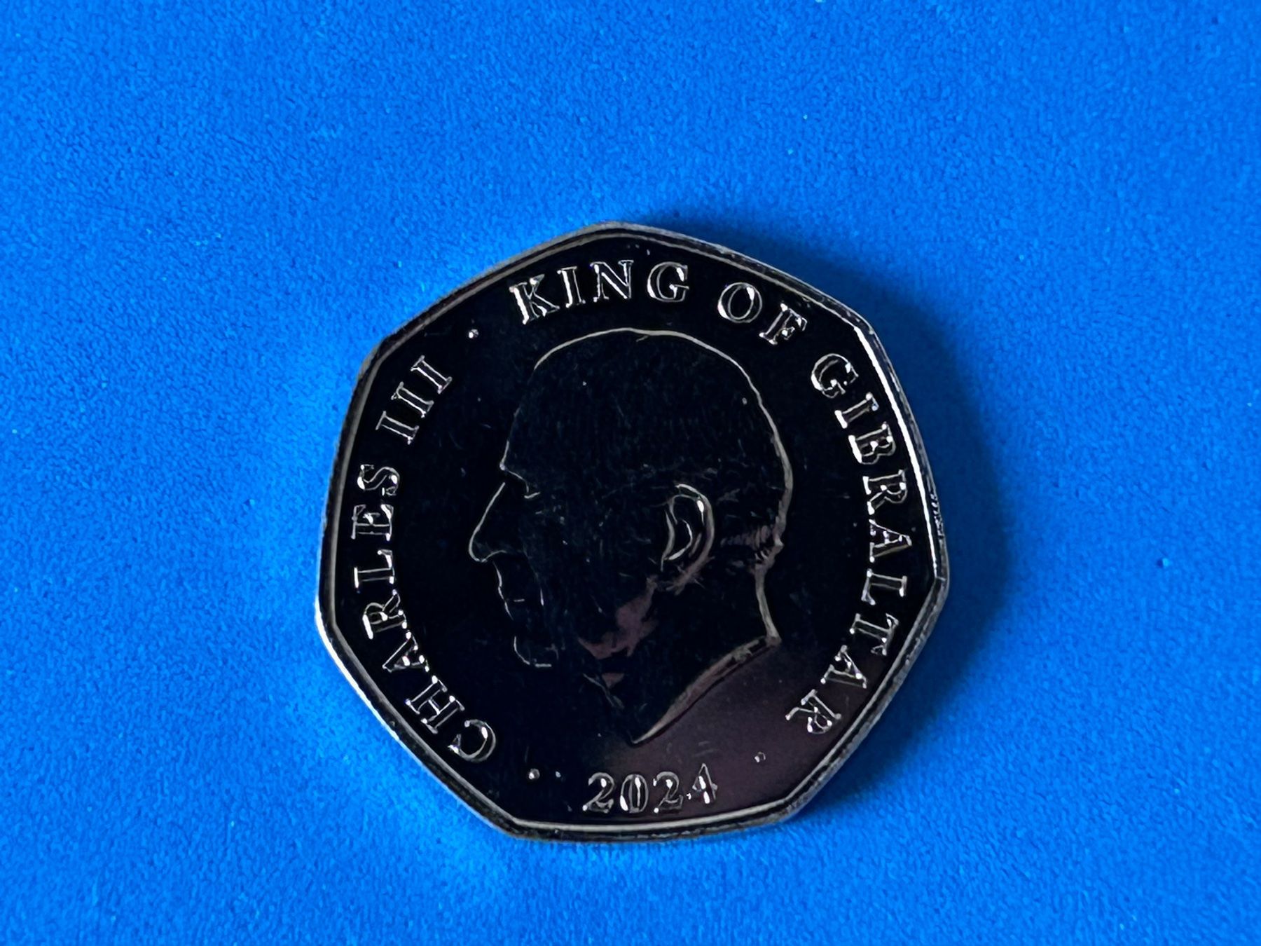 Tutti le monete: Gibraltar - 50 pence - Christmas 2024 UNC – Nuovo (secondo la descrizione) da Corcelles NE venduto da AJKader 8