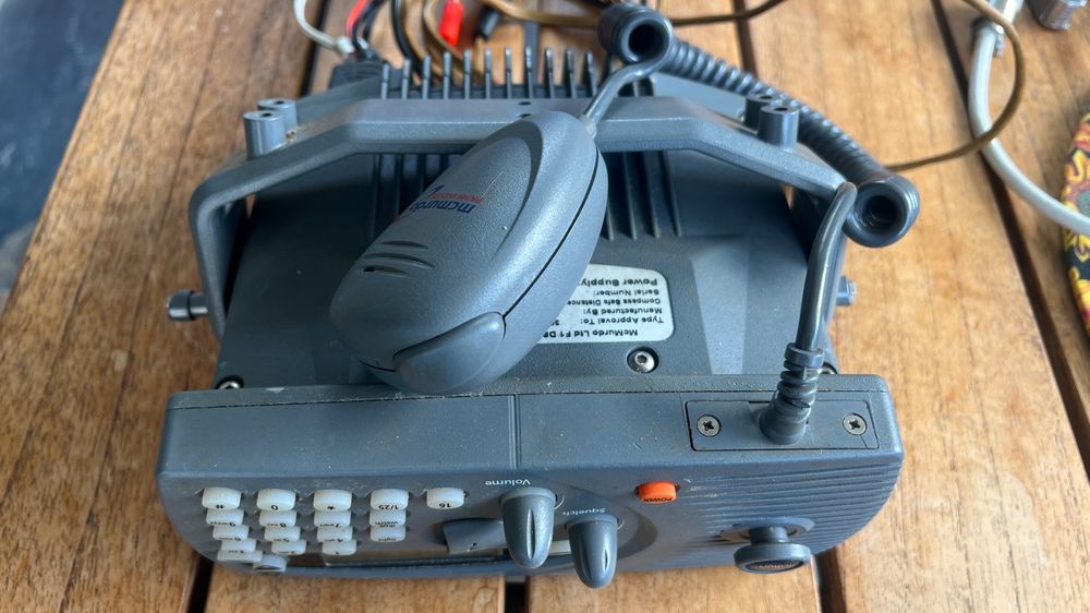 F1 DSC Maritime VHF Radio Kaufen auf Ricardo