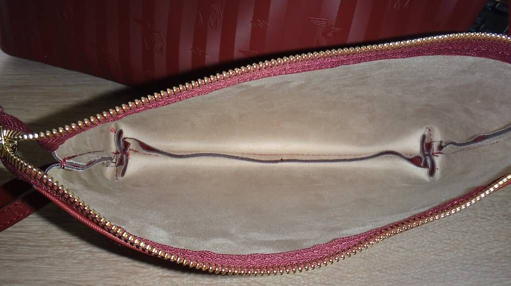 Maison Mollerus Taschen für Damen: Maison Mollerus Shoper "Bern" bordeaux – Neu (gemäss Beschreibung) aus Zürich von motfz-d 4