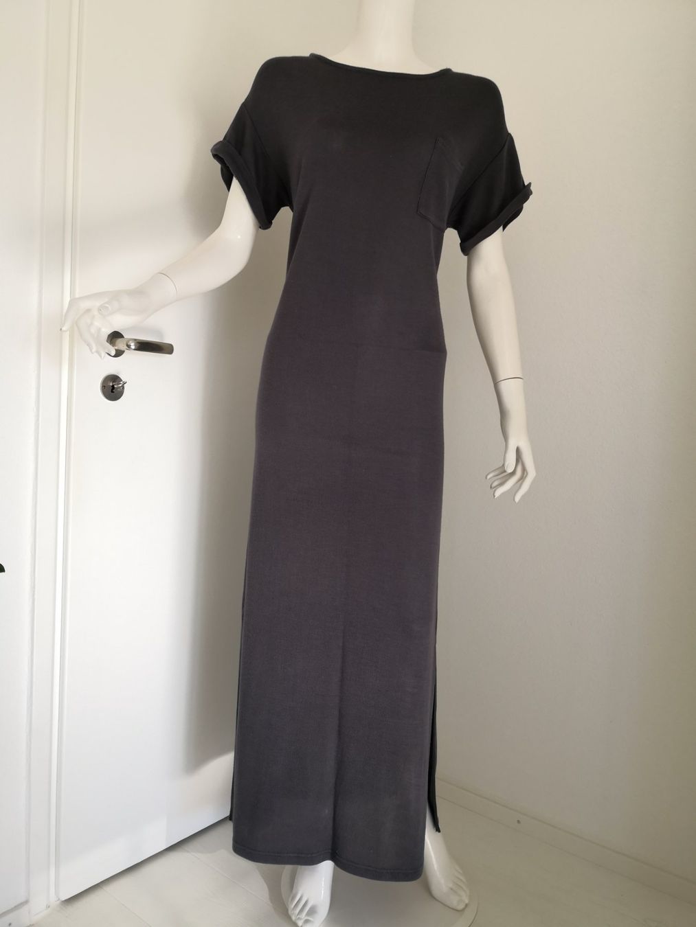 Beldona Vestiti: 🤩BELDONA MAXI-STRICK-KLEID GRAU – Usato da Olten venduto da Naja-Twins-Twins 7