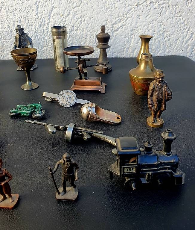 Tutte le decorazioni: Collezione vari oggetti antichità vintage – Usato da Canobbio venduto da Pablo77 1