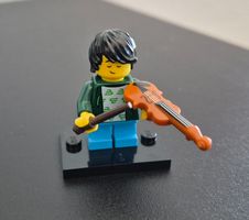 Lego Minifiguren Serie 21 - Nr. 2 - Junge mit Geige col21-2