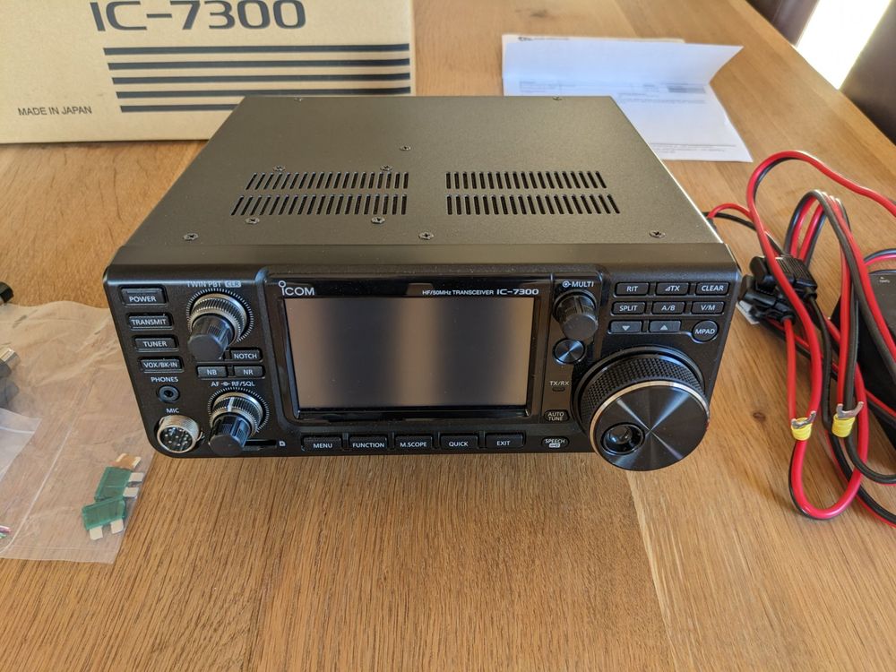 Icom 7300 in OVP praktisch neu | Kaufen auf Ricardo