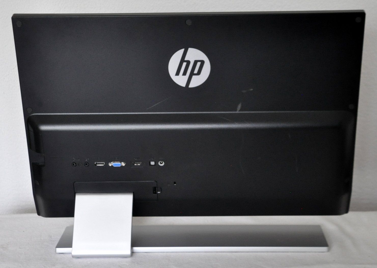 Hewlett Packard Monitor: Monitor HP ENVY 27 IPS moniteur 27" – Usato da Collonges venduto da arashee 6