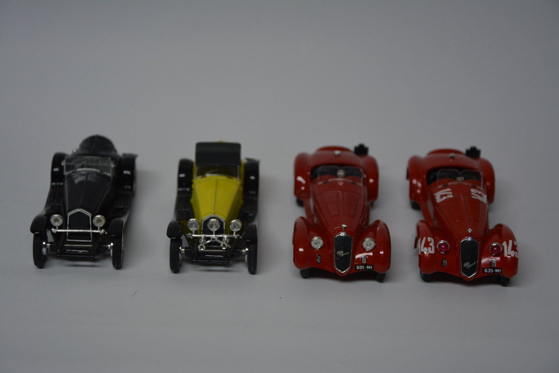 Alfa Romeo Modellini d'auto: Alfa Romeo , 4 Stück , 1:43 – Usato da Goldach venduto da Feivel9 7