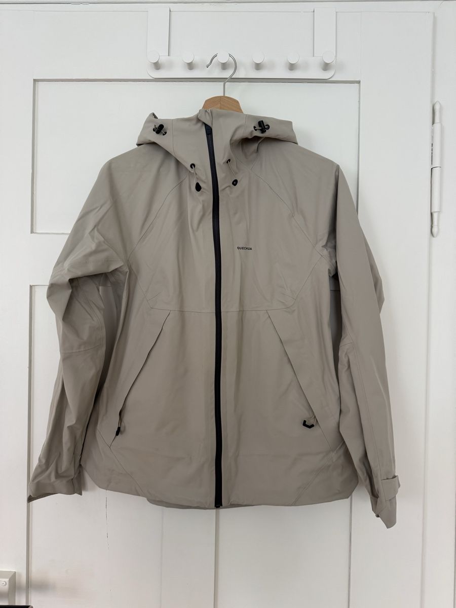 Decathlon Giacche: Quechua Regenjacke Damen – Usato da St. Gallen venduto da BiancaL11