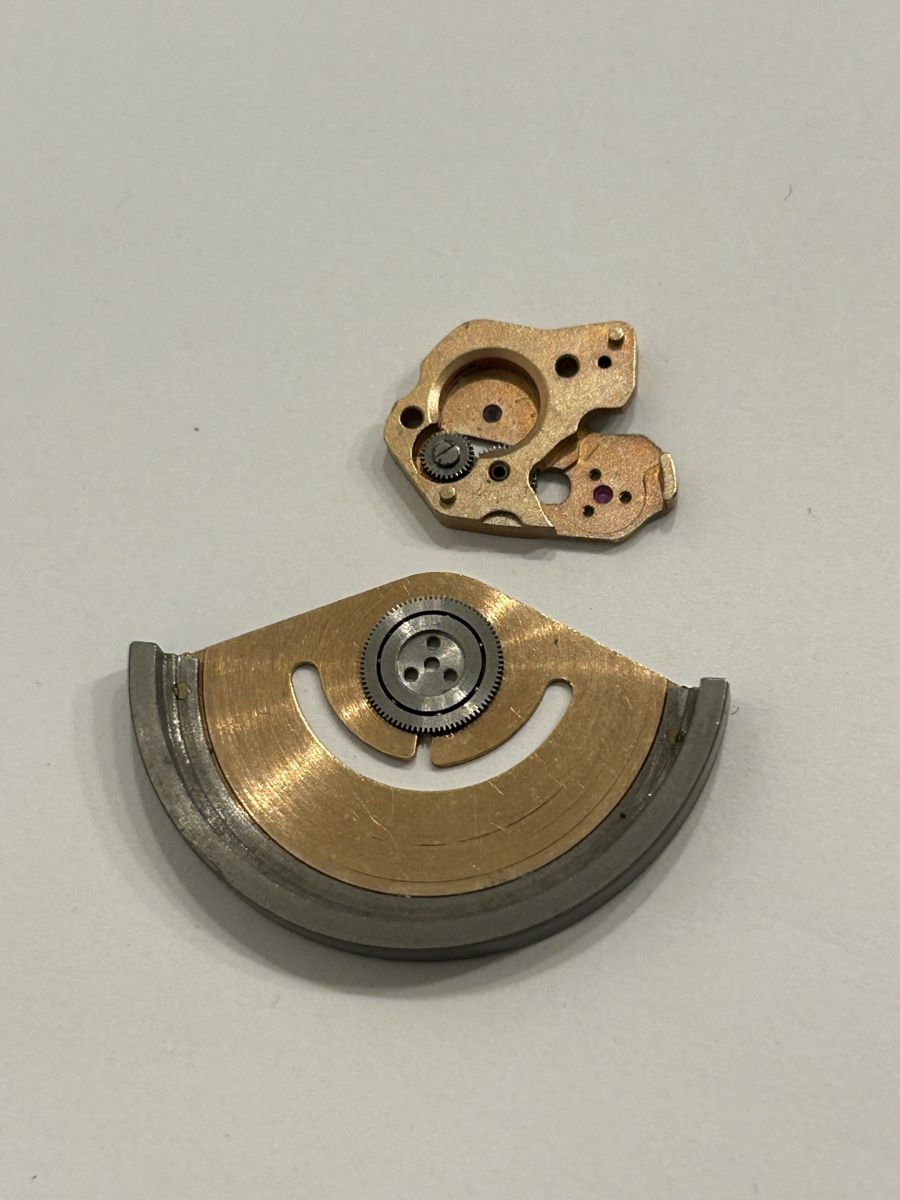 Omega Orologi: Omega 1040-1026, Rotor – Usato da Cugnasco venduto da Sim_2002 1