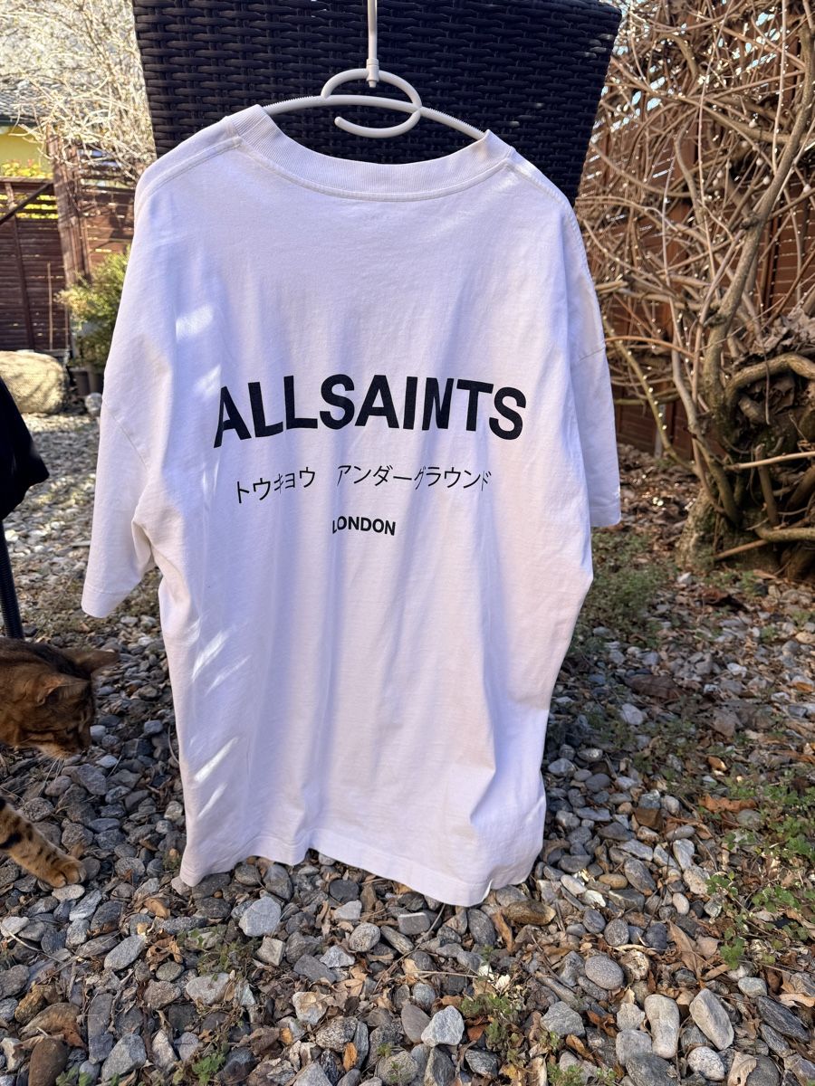 Allsaints T-shirt: T-shirt Allsaints blanc, taille L – Usato da Vétroz venduto da est_xyr5 1