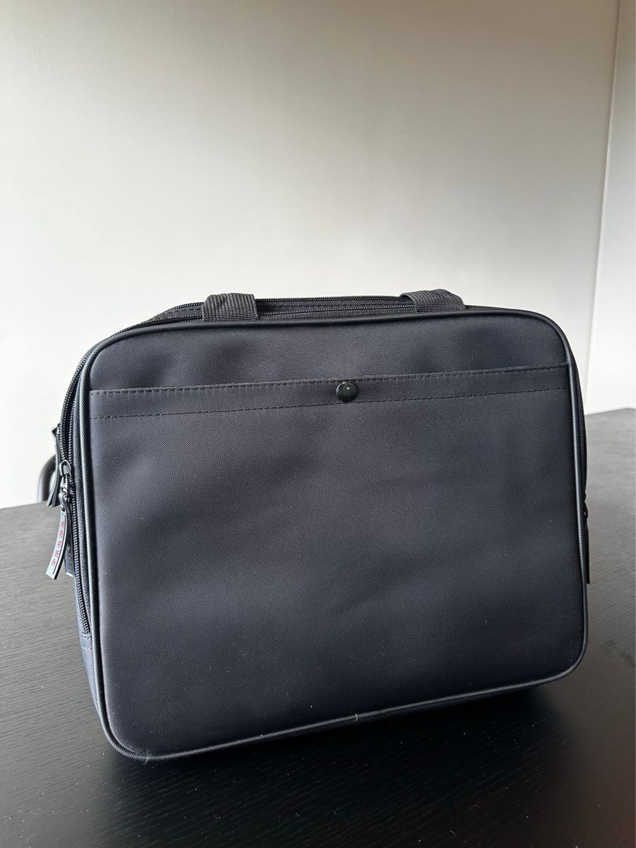 Prada Borse: Prada Nylon Laptop bag – Usato da Buchrain venduto da Mr.Kim 4
