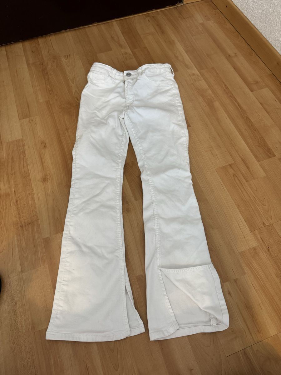 H&M Pantalons: Pantalon enfant – D'occasion à Lausanne par Michel_Ozcan