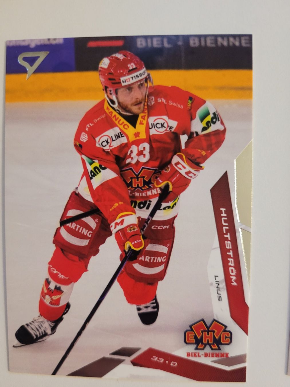 Sportzoo Carte collezionabili: 2025/26 EHC Biel-Bienne Linus Hultström Base – Usato da Bauma venduto da Yotanke