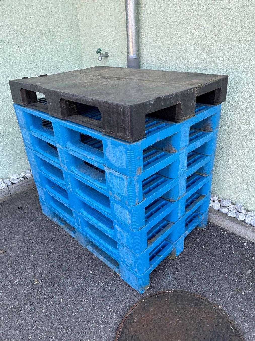 Paletten: palette en plastique – Gebraucht aus chatonnaye von lebizu