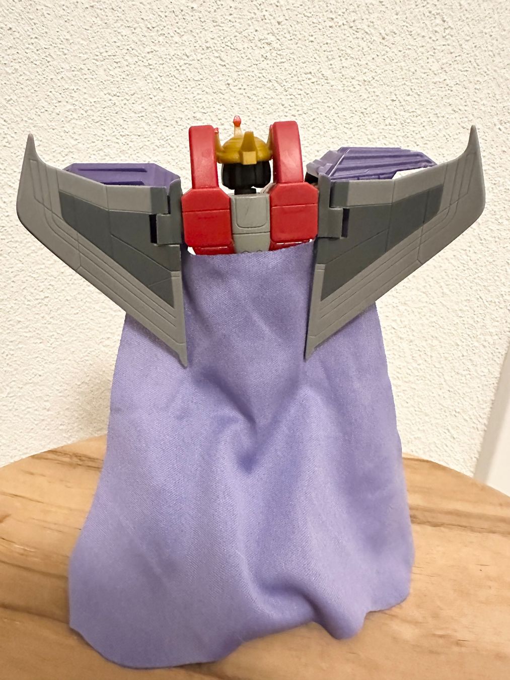 Hasbro Figuren: Transformers Starscream Decepticon Hasbro RED 2021 – Gebraucht aus Baar von Mic_vL 2