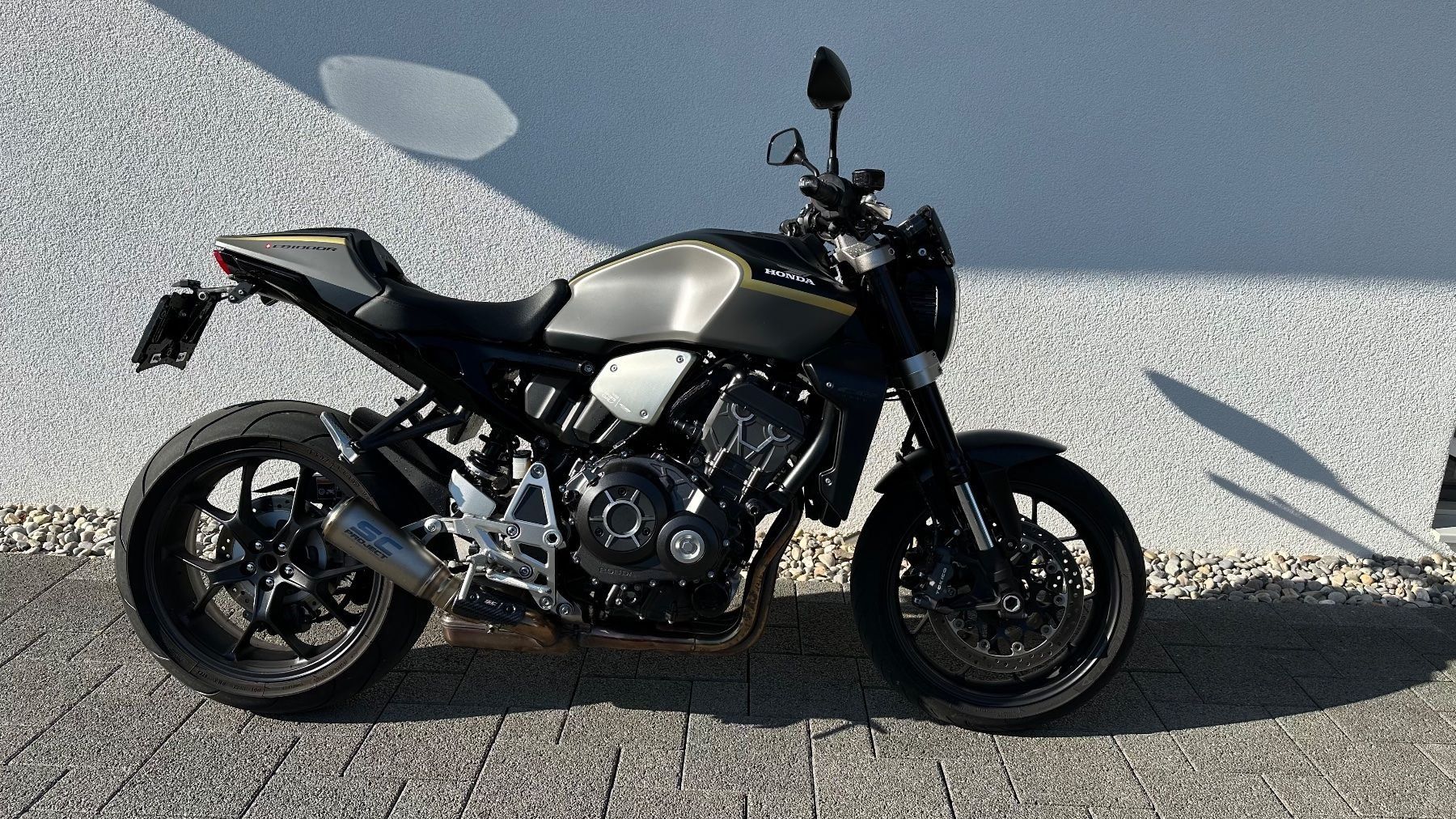 Honda Strada: HONDA CB1000R Swiss Edition – Usato da Tavannes venduto da ale-x-co 1