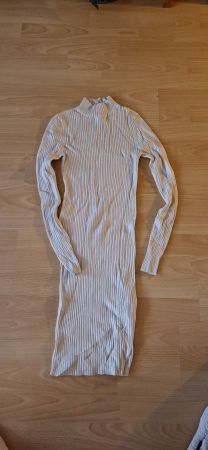 Amisu Kleid 34 XS neu