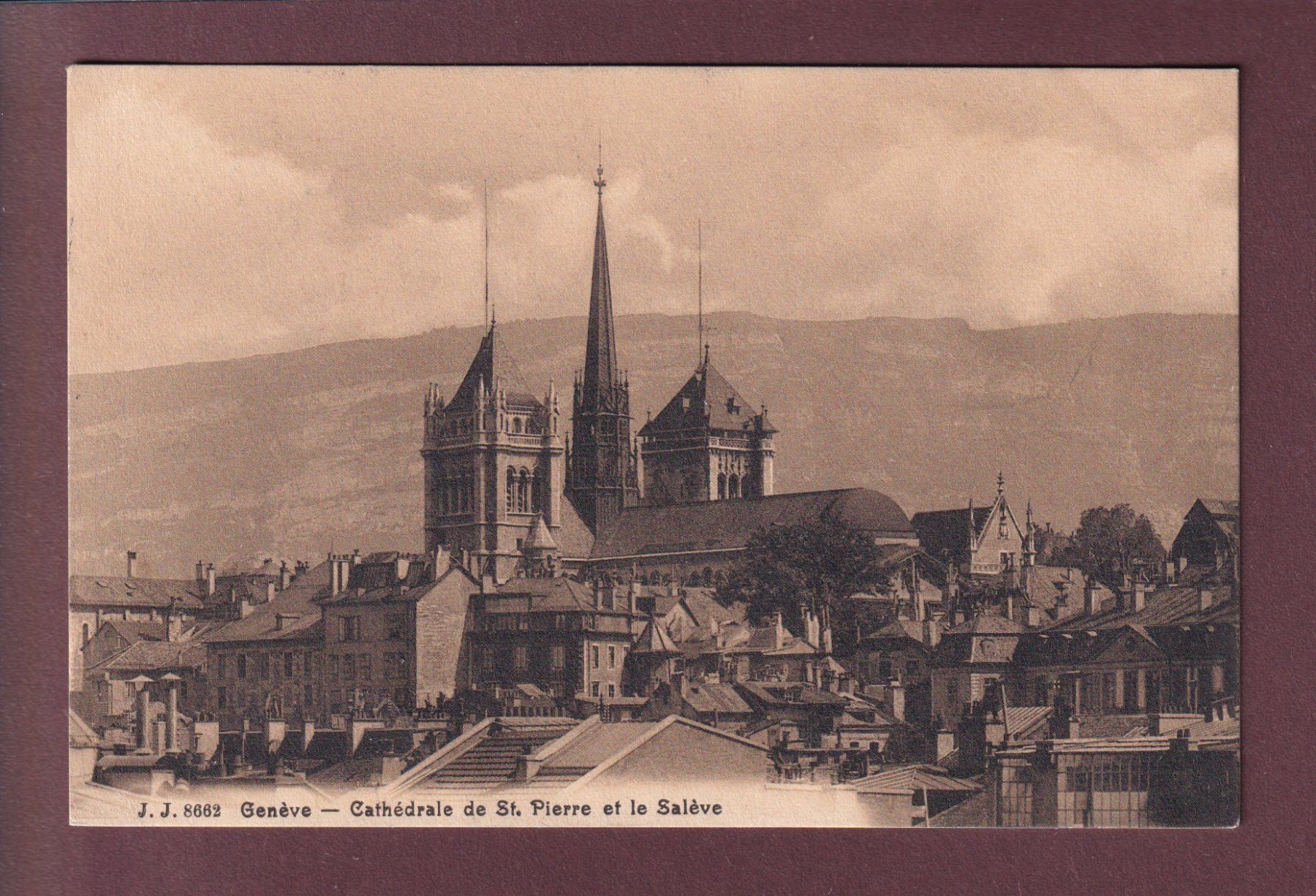 Cartoline postali: GENEVE - Cathédrale St. Pierre – Usato da Pully venduto da nicecards