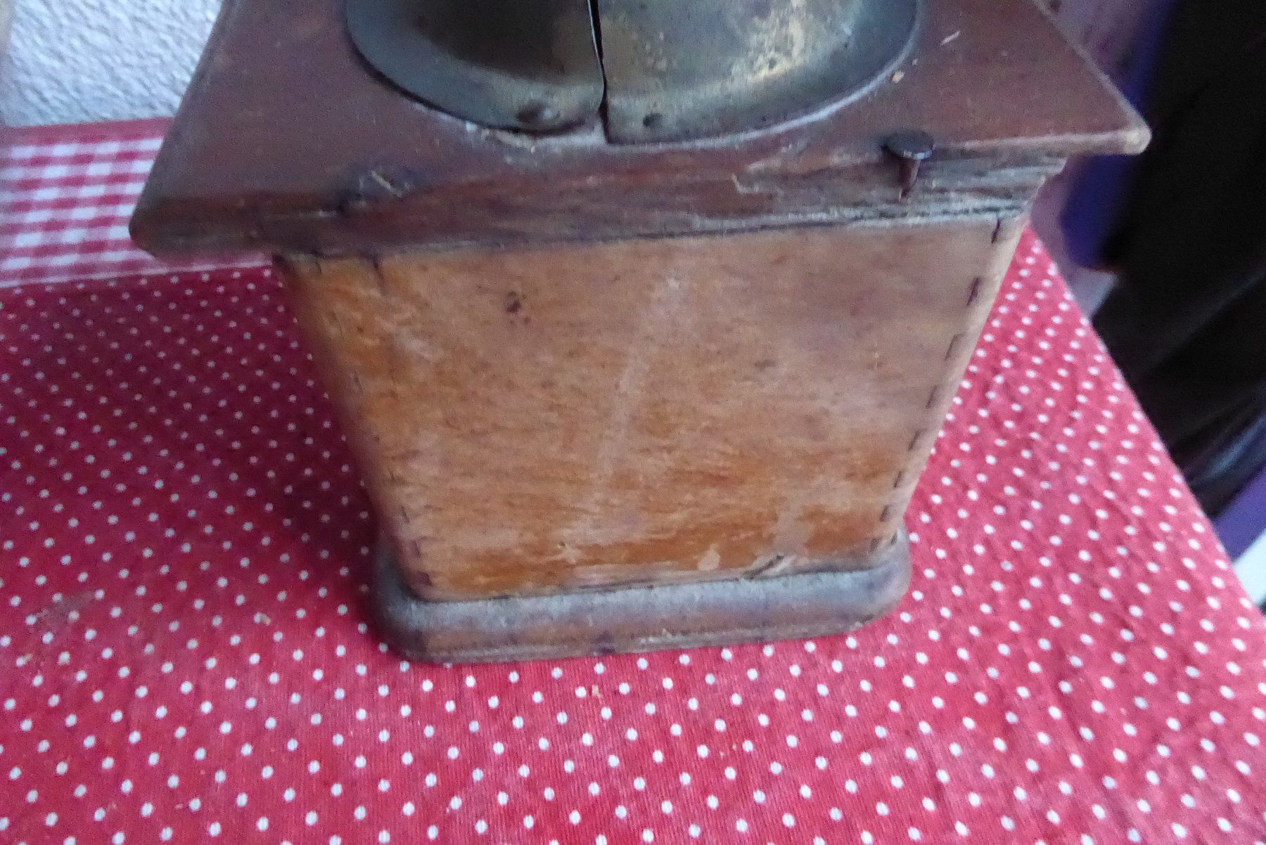 Elettrodomestici da cucina: Antike Kaffemühle – Usato da Sargans venduto da Benziner 6