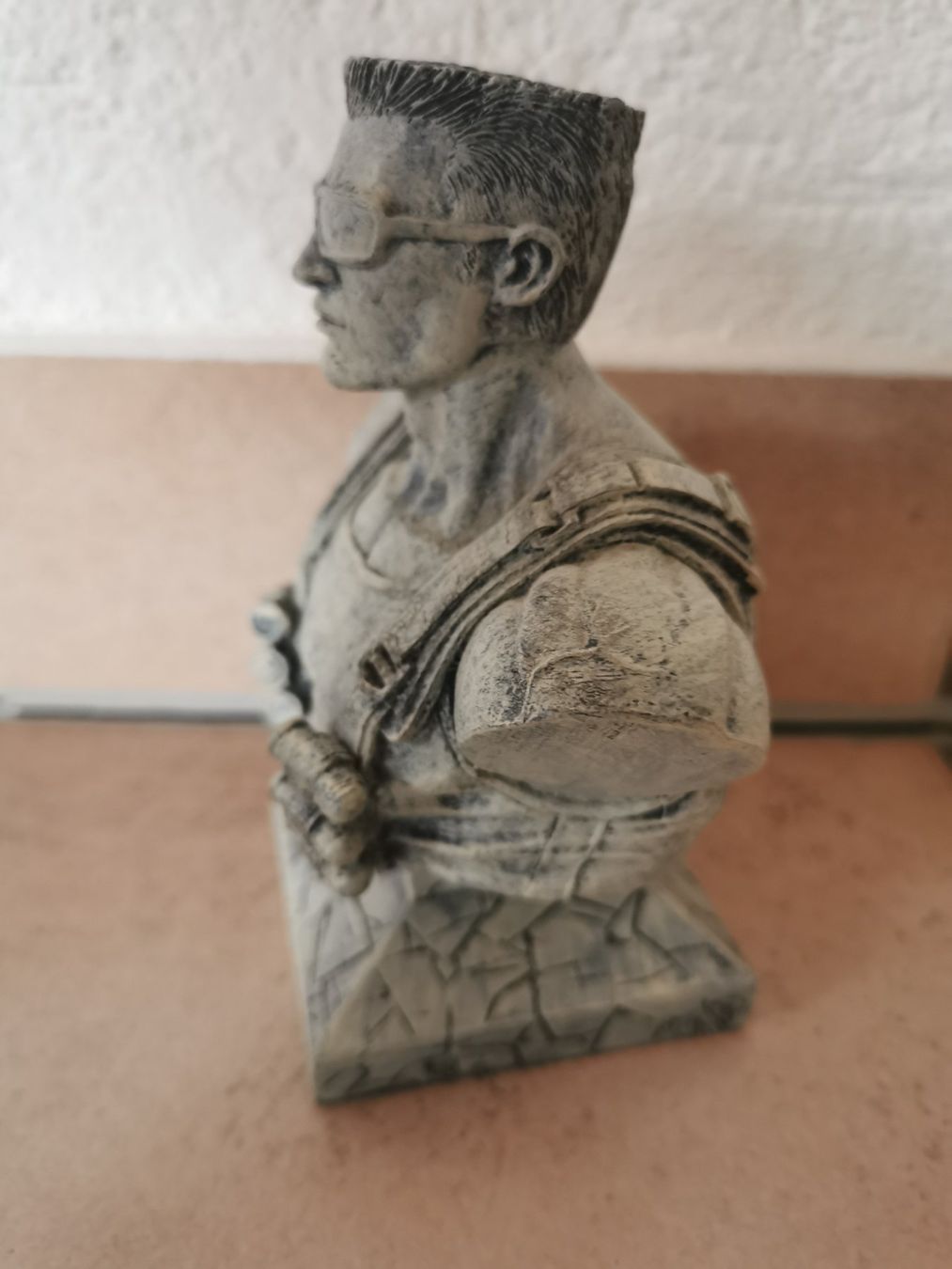 Statuette: Figur Duke Nukem – Usato da Stüsslingen venduto da Grabesstampfer 3