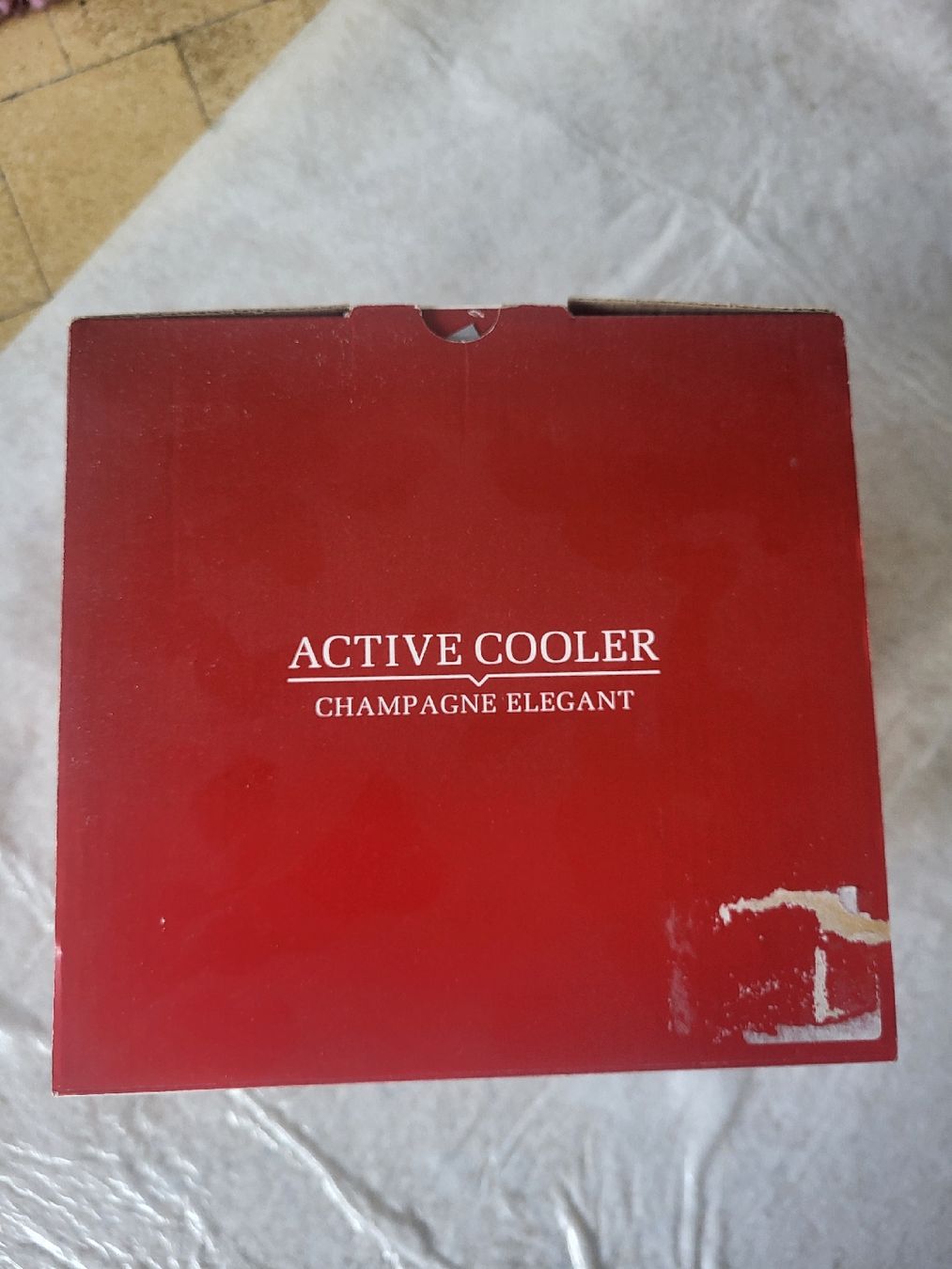 Vacu Vin Altro: Vacu Vin Active Cooler – Nuovo e nell'imballaggio originale da Zweisimmen venduto da Adorable 3