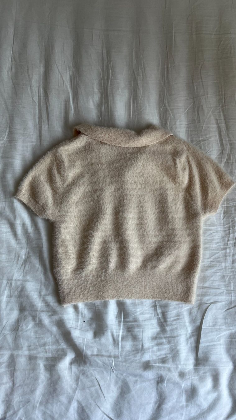 Top: Fluffy Crop Top – Usato da Zürich venduto da lau_d8tb