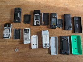 Acht Mobile Phones/ Handys , Nokia , Samsung , Sony Ericsson