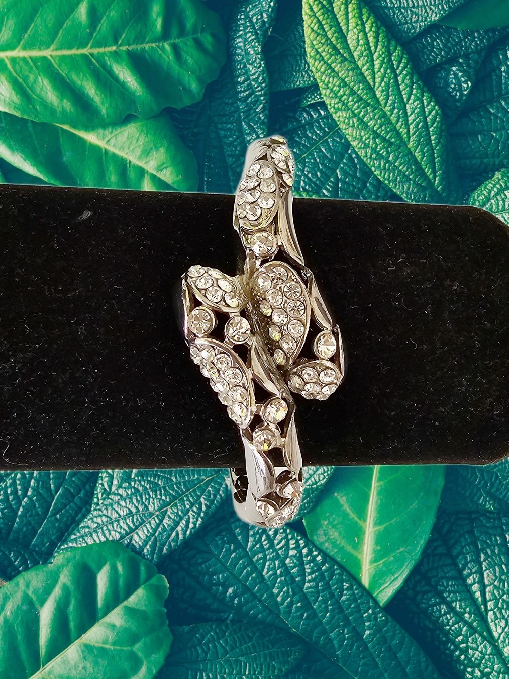Bracciali & Braccialetti: Modeschmuck Armreif  mit Strass - – Nuovo (secondo la descrizione) da Aarburg venduto da Glitzerschein