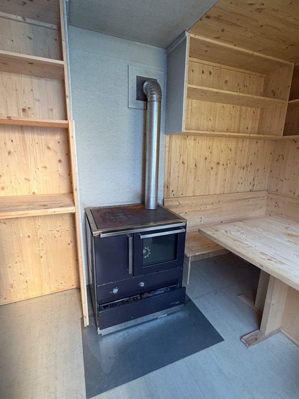 Baucontainer: Ausgebauter Bürocontainer + Lagercontainer – Gebraucht aus Sumvitg von ani_g8rh 1