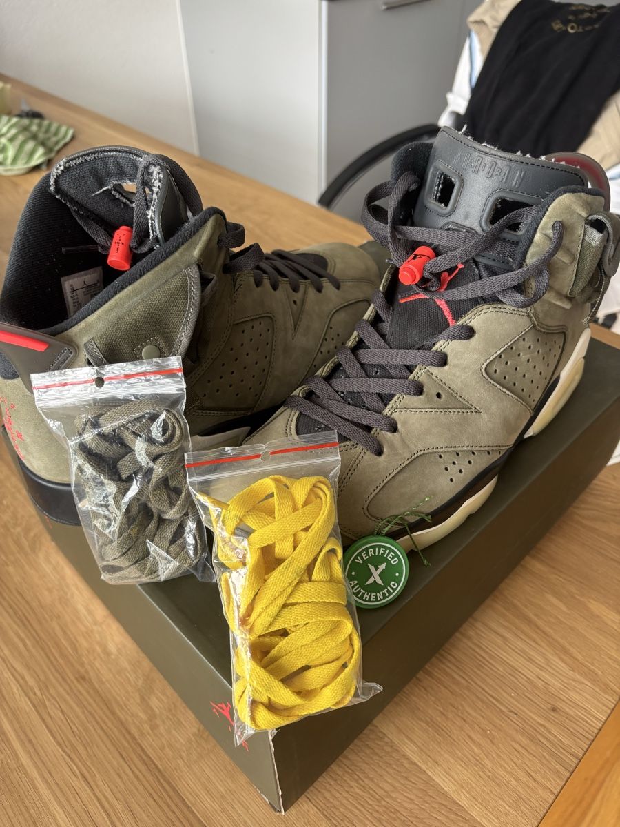 Jordan Scarpe da uomo: Jordan 6 Travis Scott Us12 – Usato da Delémont venduto da Popcultureee