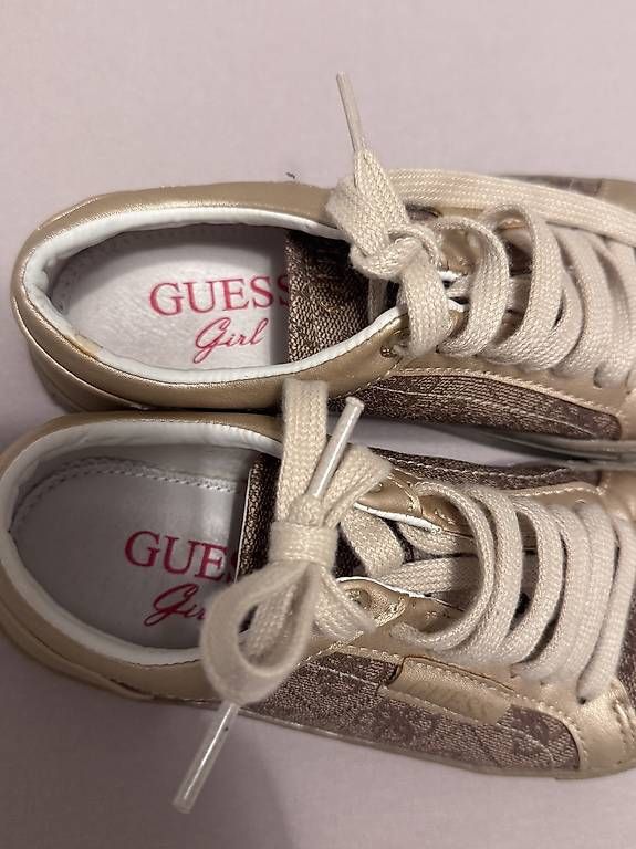 Scarpe per ragazze: Schuhe Guess gr.31 – Usato da Fürigen venduto da Dkneu 2