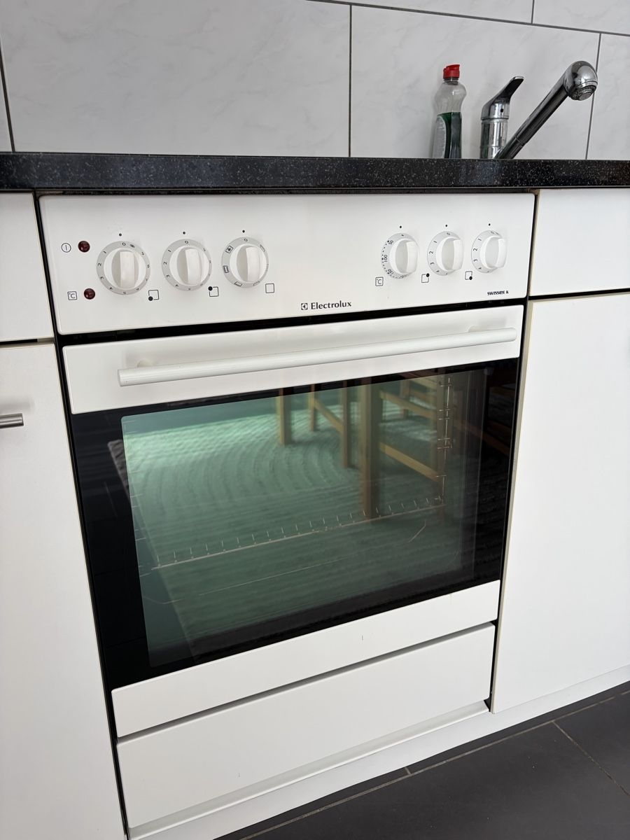 Cucine complete: Funktionstüchtige Küche mit Electrolux-Geräten – Usato da Winterthur venduto da Cky20 3
