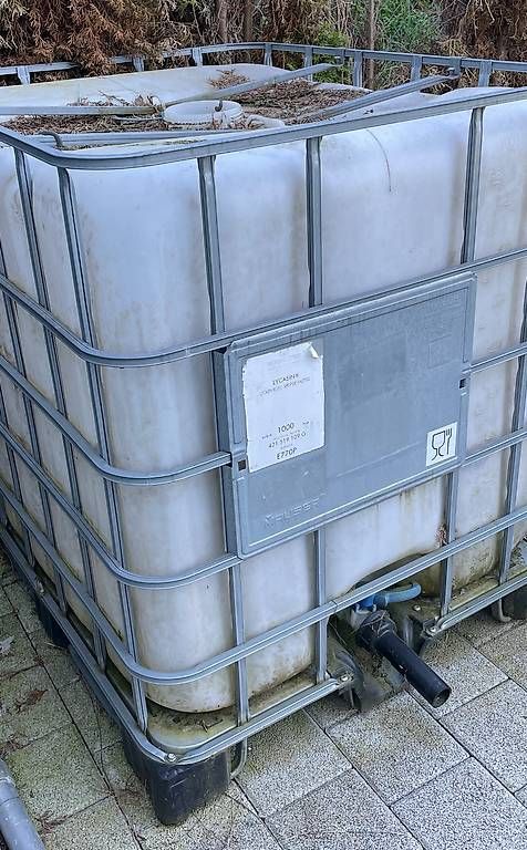Abbeveratoi e trogoli: Regenwassertank 1000L – Usato da Amriswil venduto da Roman15 2