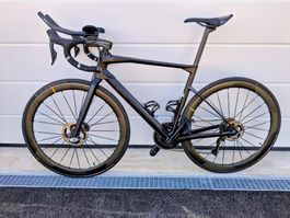 BMC Roadmachine Gr. M/54, 105 Di2, Mavic SLR 45