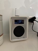 Ruark R1 DAB+ Tischradio weiss guter Zustand