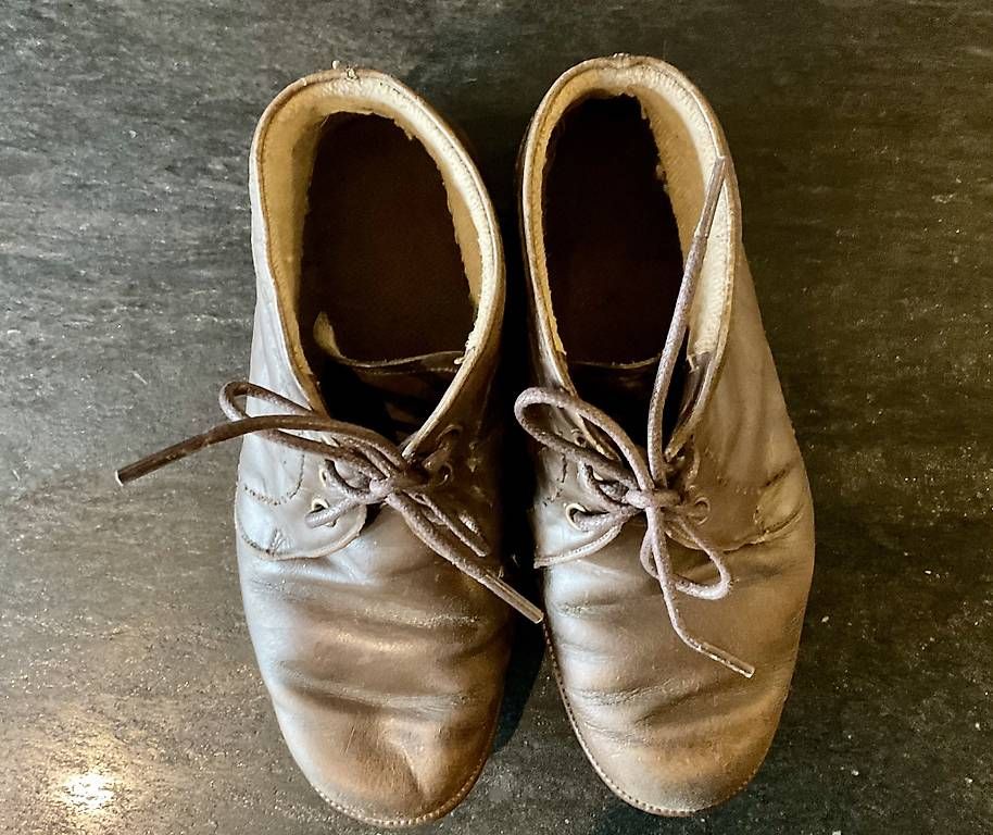 Scarpe per ragazzi: Bally Kinderschuhe – Usato da Schönholzerswilen venduto da Leavylounge 1