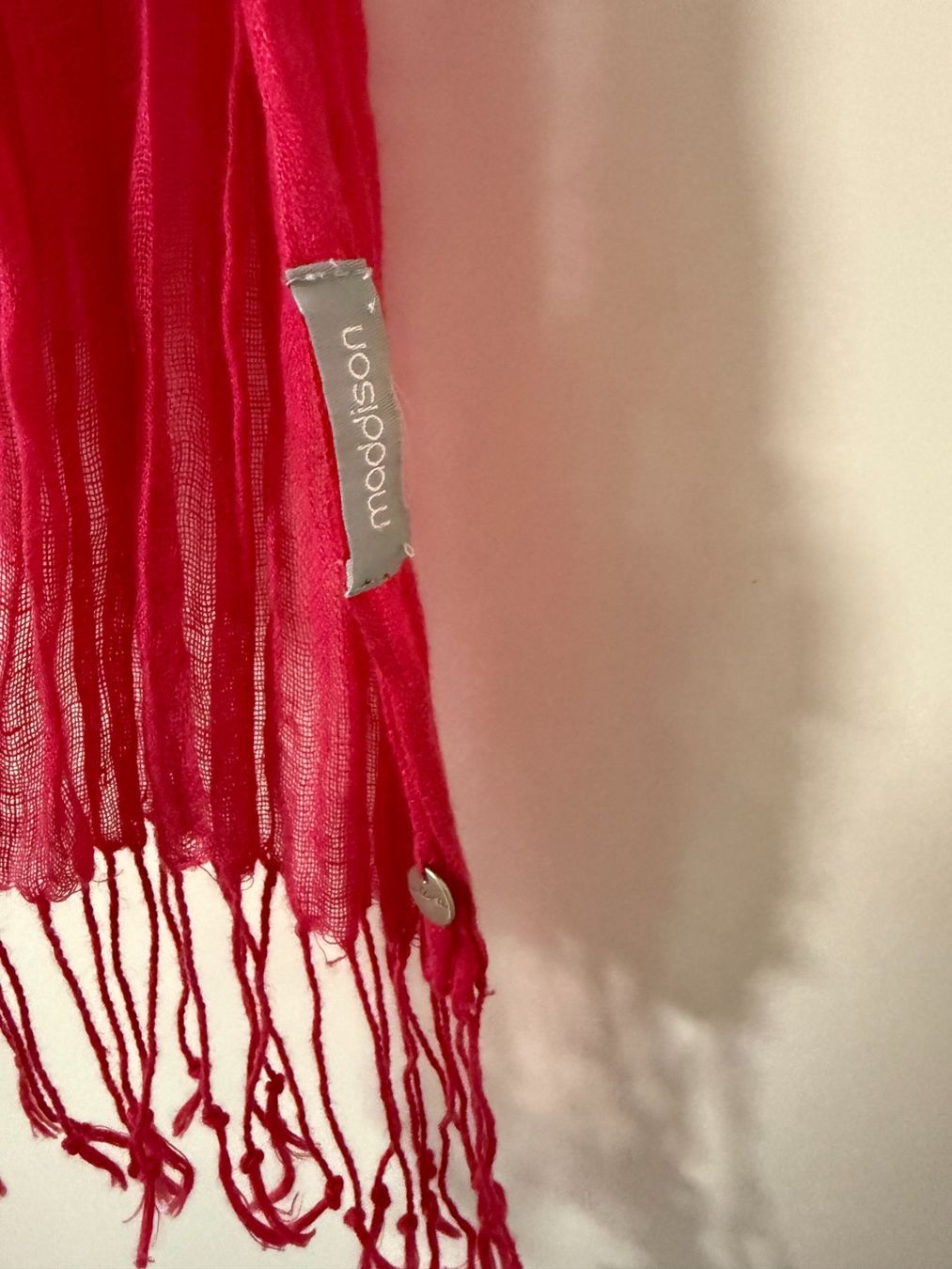 Maddison Foulard & Sciarpe: Schal von Maddison – Usato da Bülach venduto da Murphy6 2