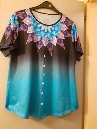 Damen T-Shirt Kurzarm bunt Grösse 46 neuwertig