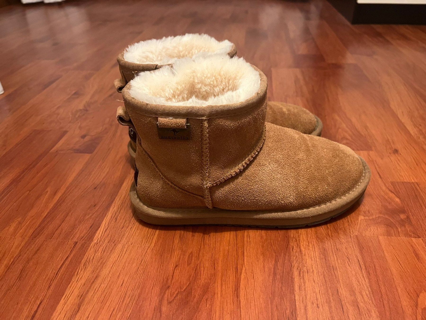 Ugg Scarpe da donna: UGG Boots Chestnut Gr.36-37 – Usato da Bottmingen venduto da lohner