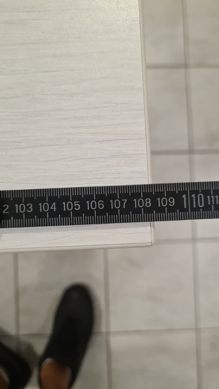 Tables: Table extensible blanche pieds chromés bon état – D'occasion à Monthey par 187-zeroo 8
