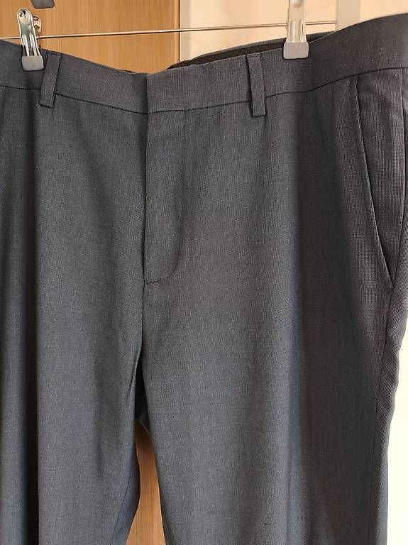 Tommy Hilfiger Pantaloni: Tommy Hilfiger Anzughose W38 L32 – Usato da Niederrohrdorf venduto da RainerW79 1